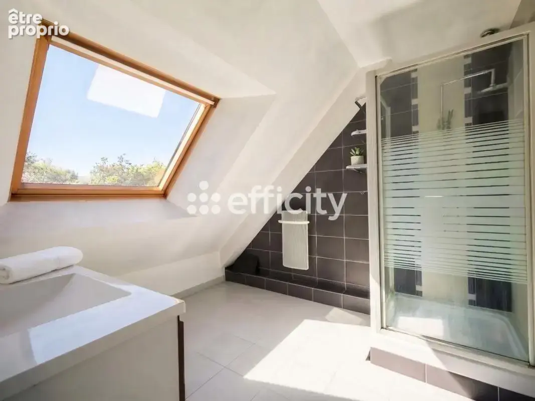 Maison 8 pièces 220 m² à vendre à Ergue-Gaberic (29500) - photo 16