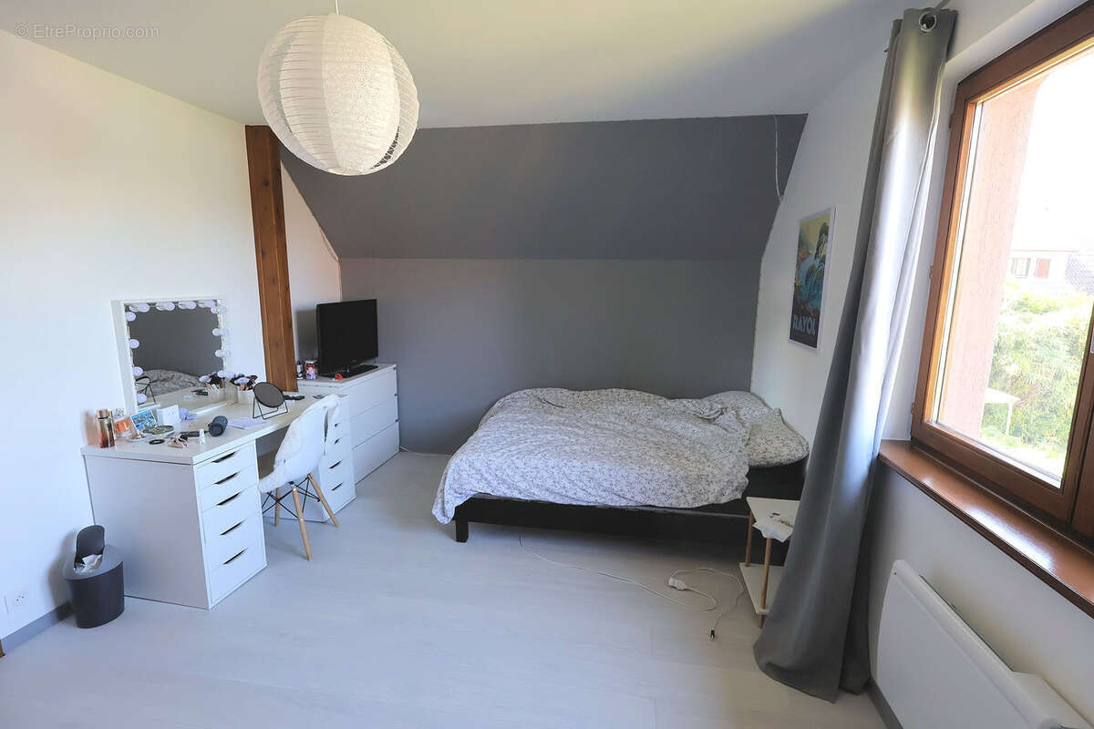 Blotzheim dans une impasse charmante maison de 115 m2 sur 5,29 ares de terrain - photo 9
