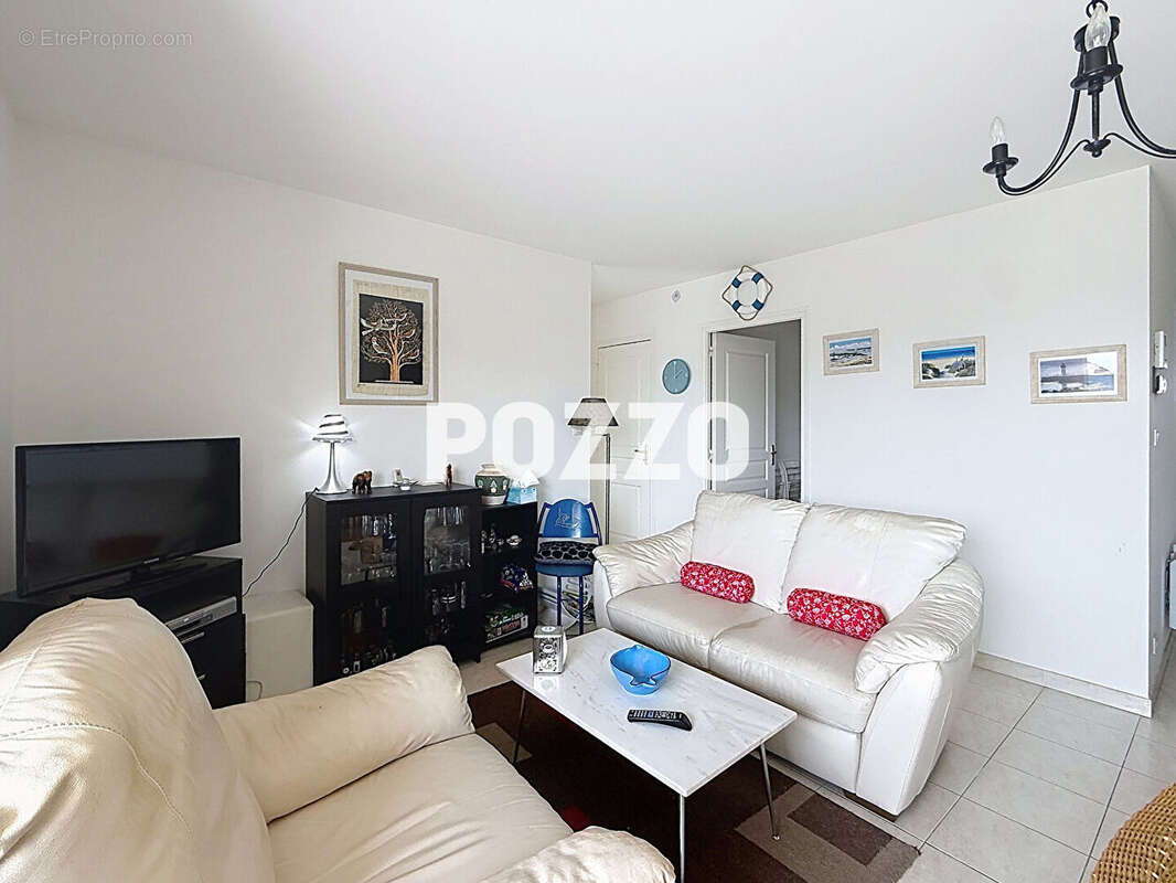 Appartement à JULLOUVILLE