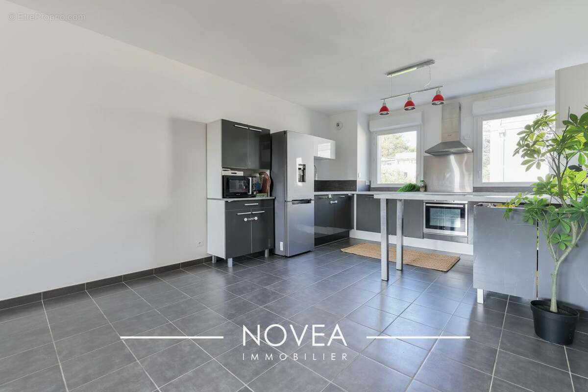 Appartement à SAINT-CYR-AU-MONT-D'OR