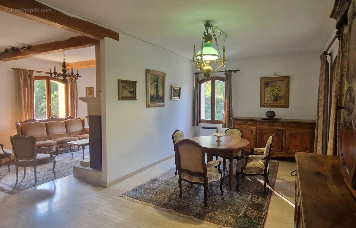 Maison à PEYMEINADE