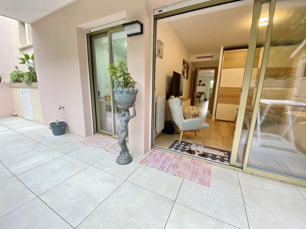 Appartement à ROQUEBRUNE-CAP-MARTIN