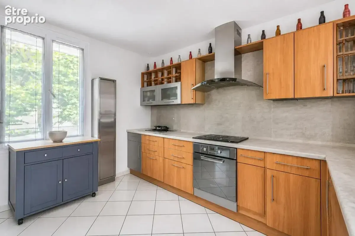 Maison de 7 pièces de 240 m² à Choisy-le-Roi - photo 6