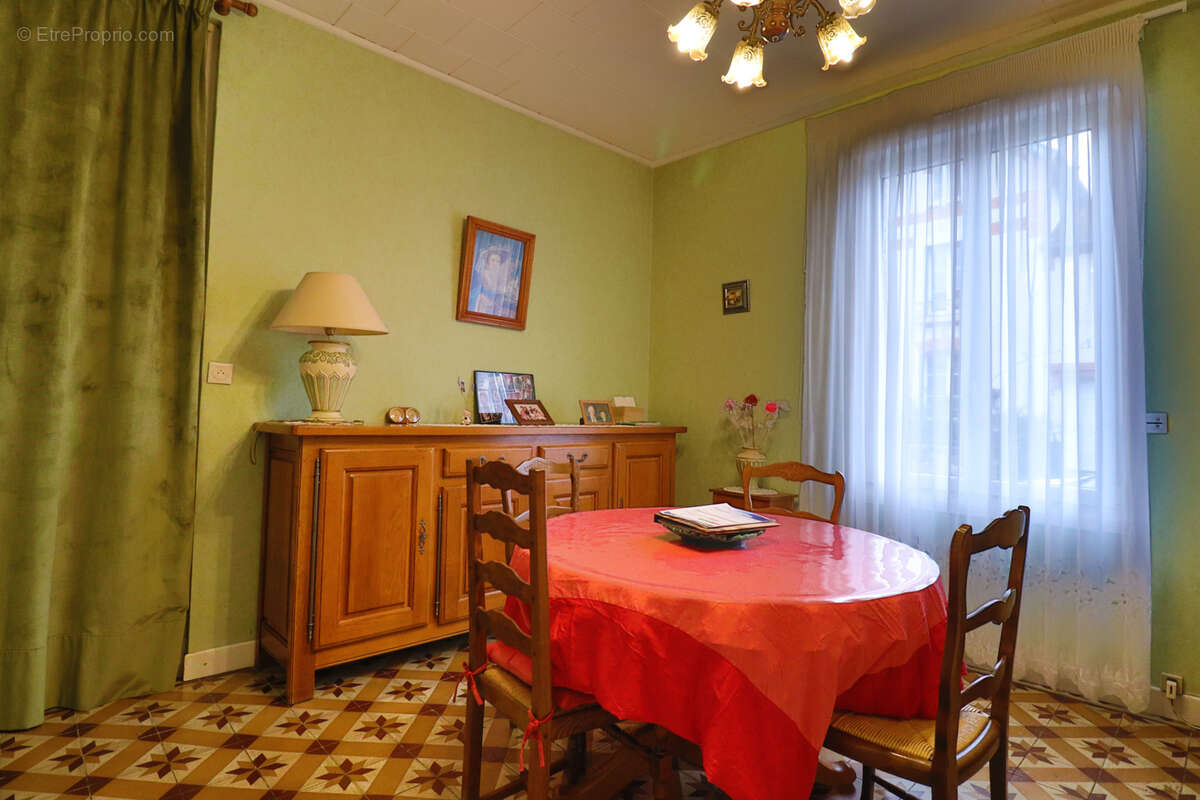 Maison à HEILTZ-LE-MAURUPT