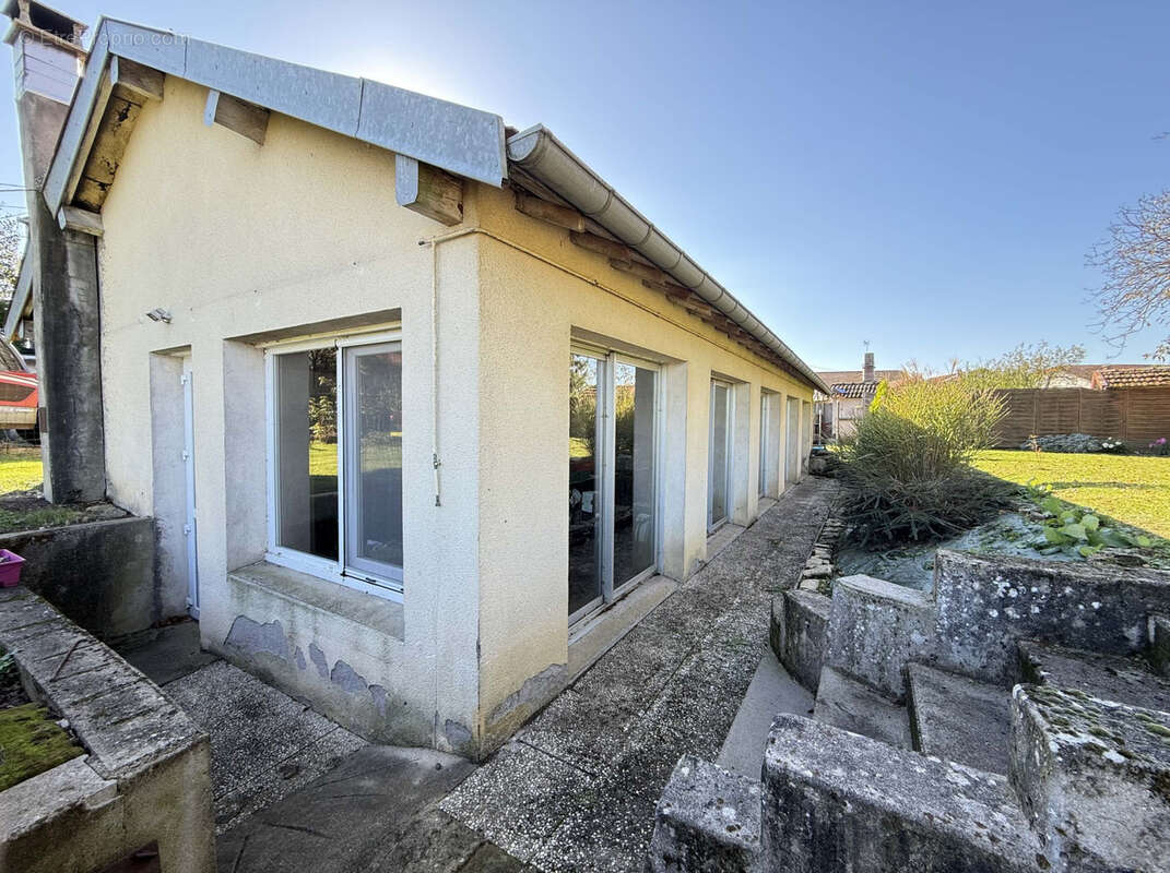 Maison à VRECOURT