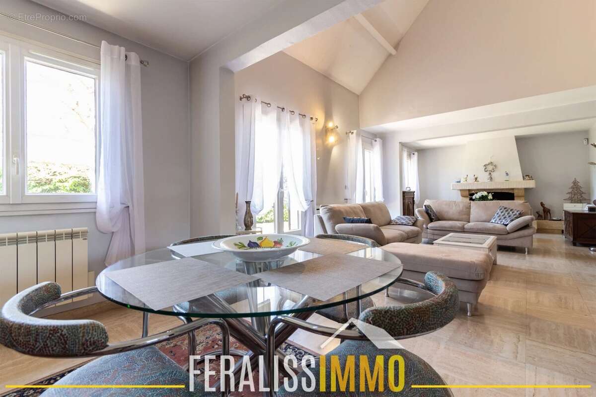 Maison à VILLENNES-SUR-SEINE