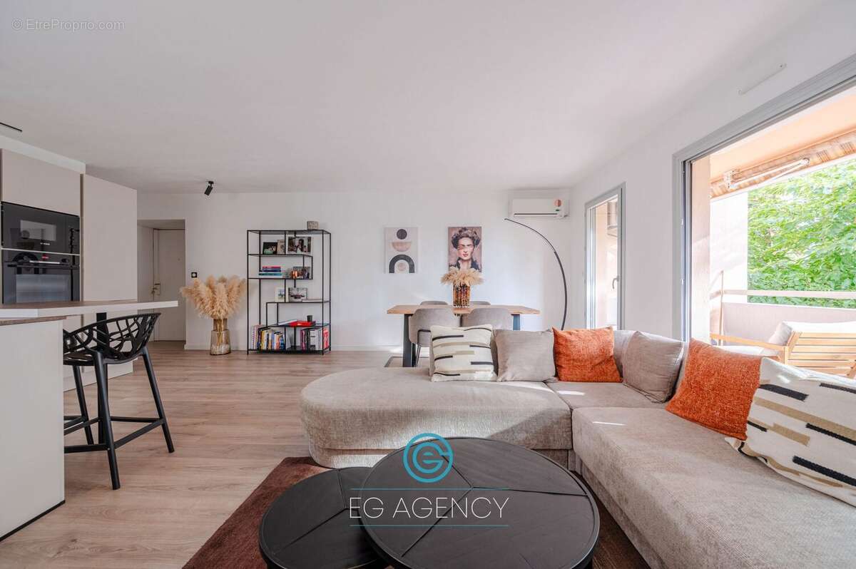 Appartement à MARSEILLE-8E