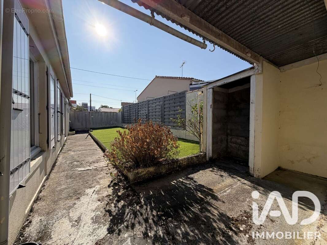Maison 76 m² à La Rochelle  - photo 4