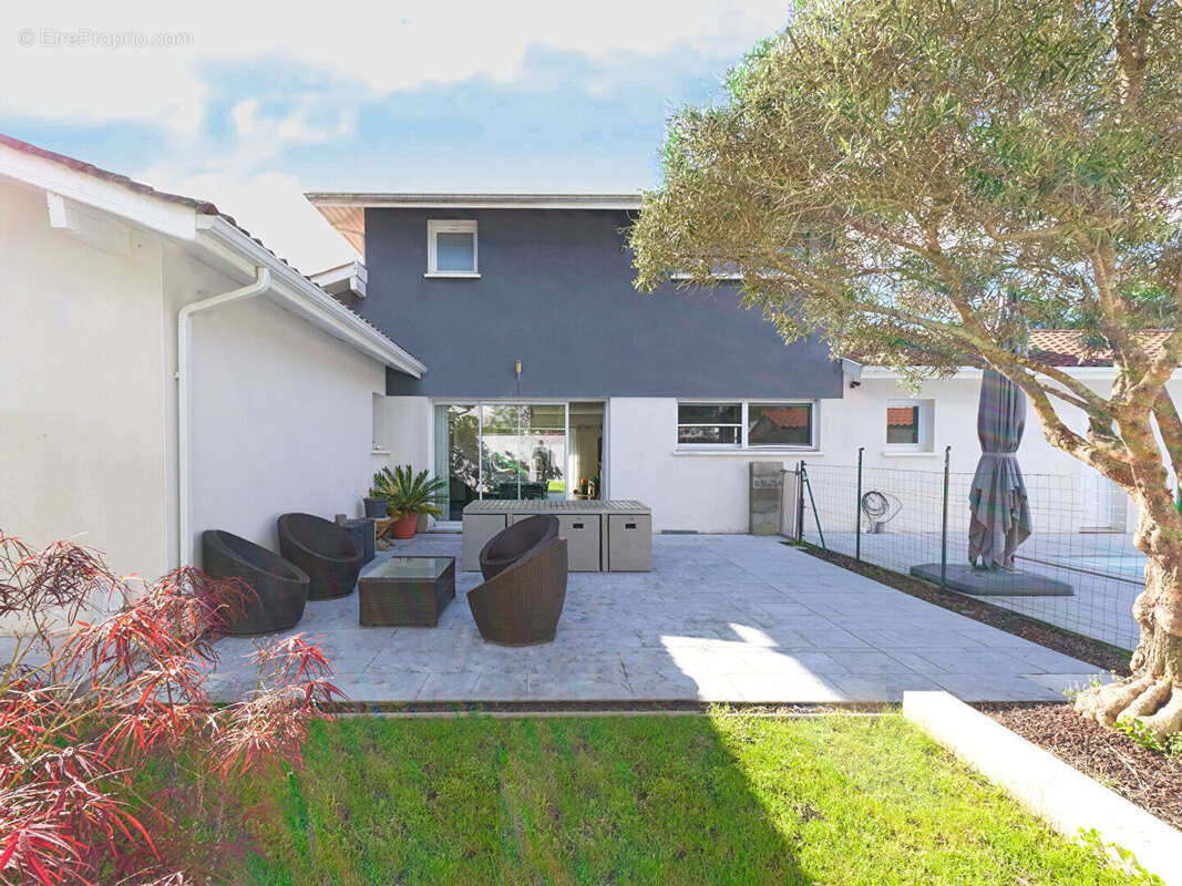 Maison à BENESSE-MAREMNE