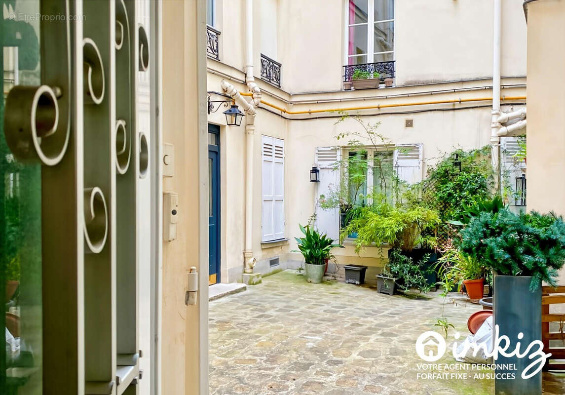 Appartement à PARIS-18E