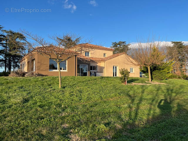 Maison à SAINT-ROMAIN-D'AY