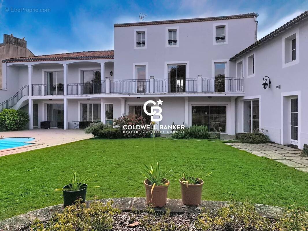 Maison à LES HERBIERS