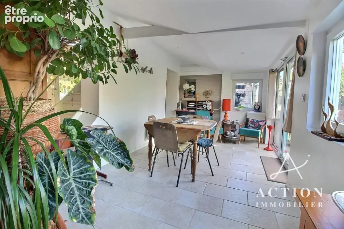 Leers -maison individuelle 137 m² - flamande - semi plain pied - 4 chambres - 2 garages - place de stationnement - jardin - photo 4