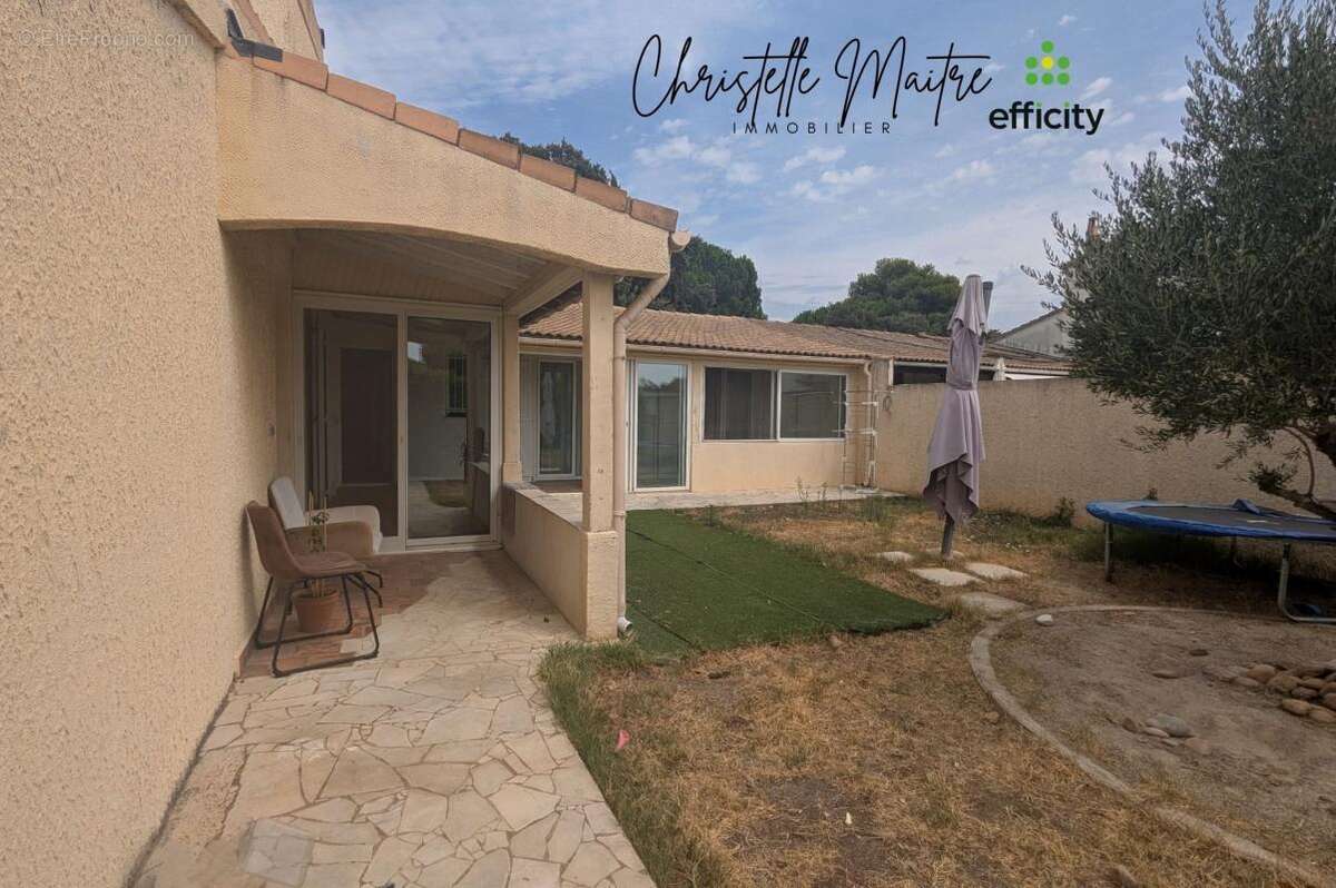 Maison à SAINT-MARTIN-DE-CRAU