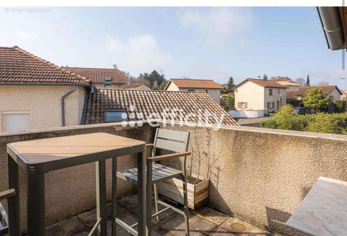 Appartement à VALENCIN