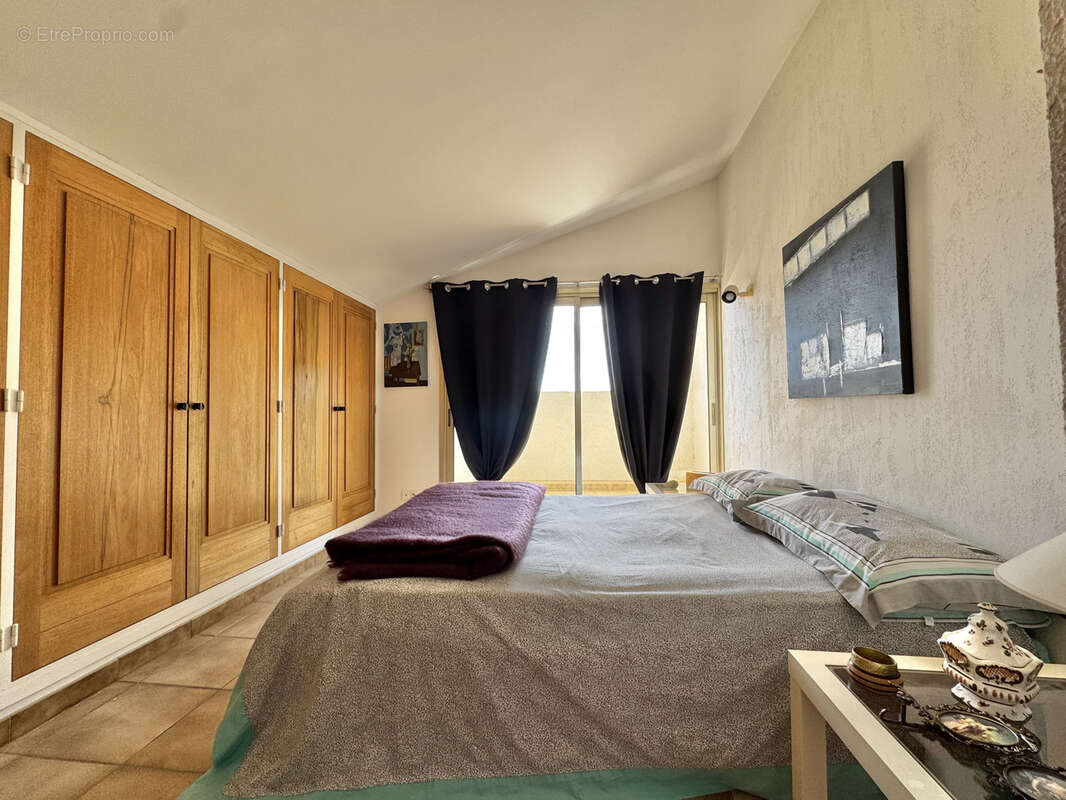 Maison à CARQUEIRANNE