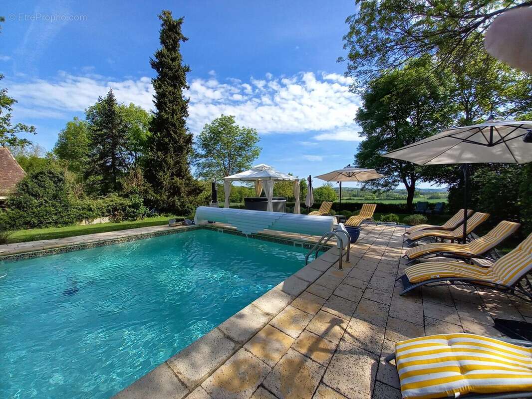 Maison à BEAUMONT-DU-PERIGORD