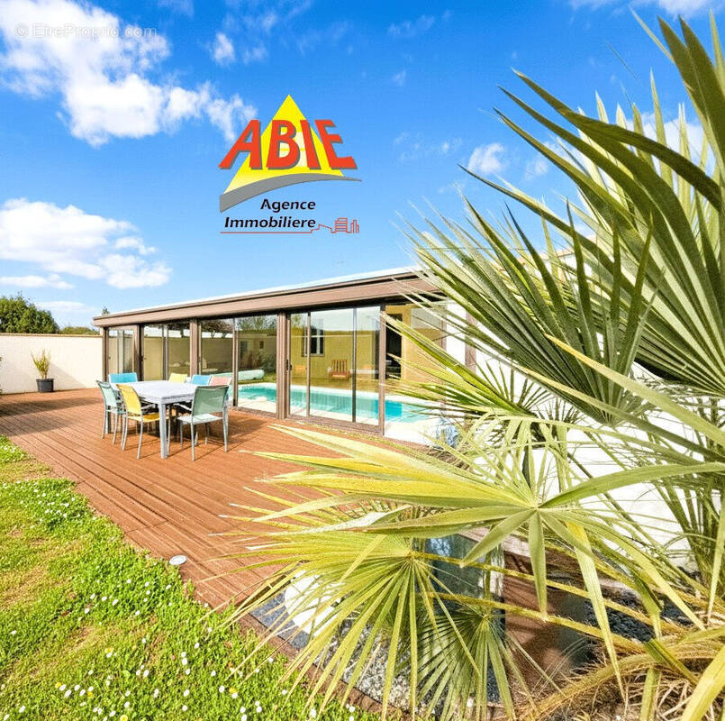 Photo 1 - Maison à LA CRECHE