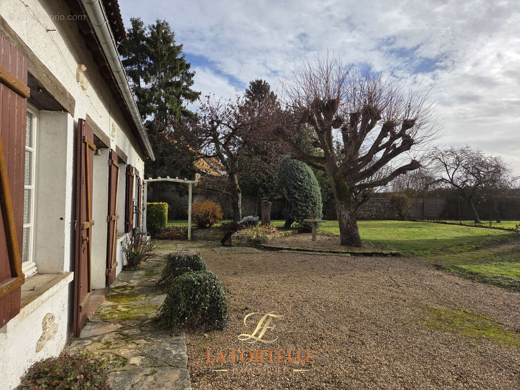 Maison à LONGNES