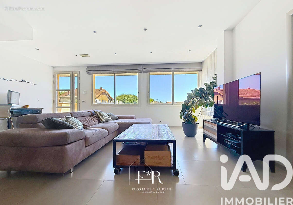 Photo 9 - Maison à LE PONTET