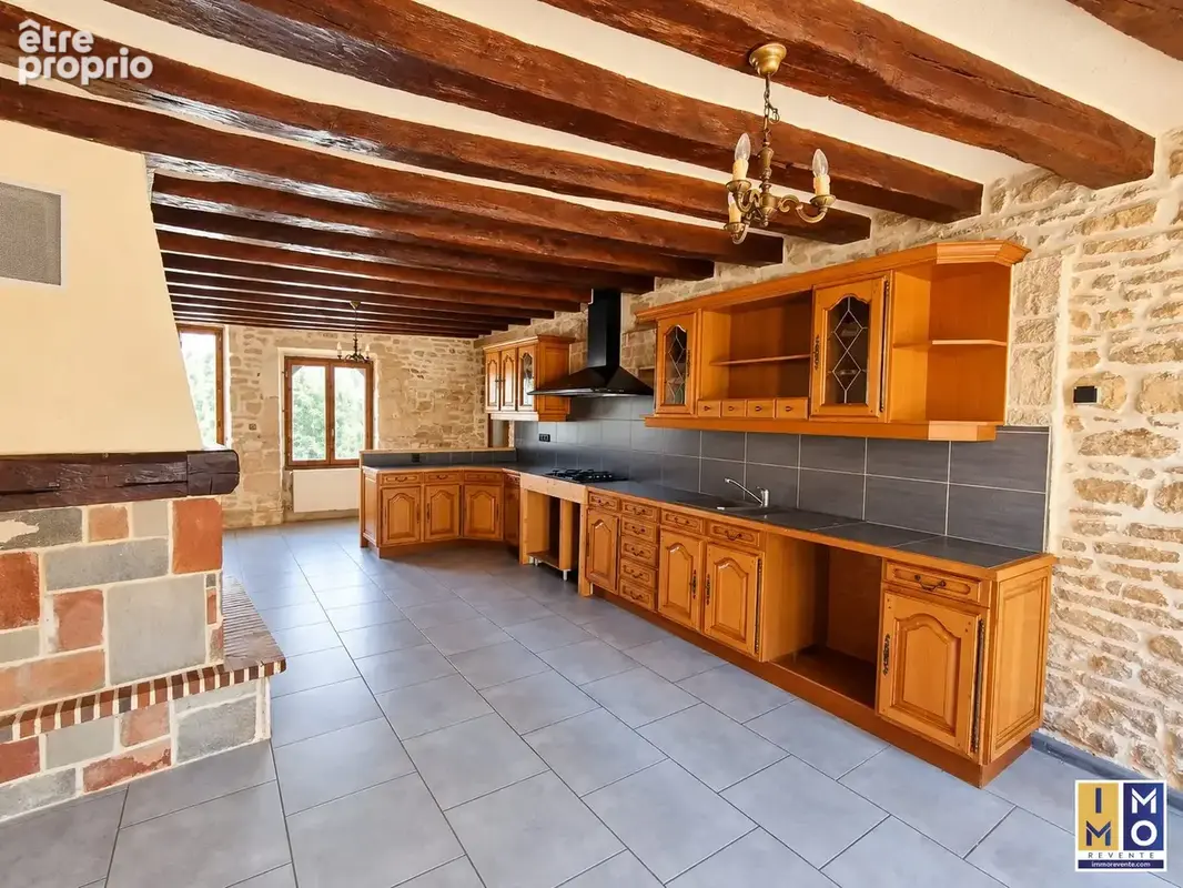 Maison 7 pièces 184 m² à vendre à Sancergues (18140) - photo 2