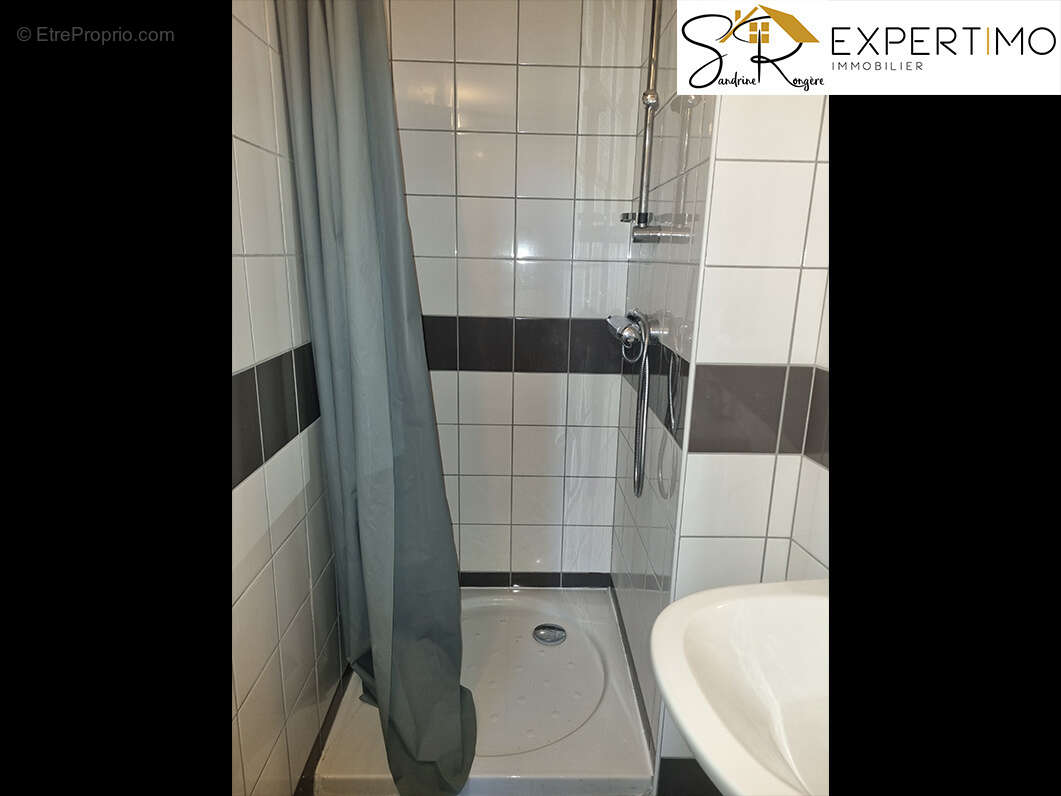 Appartement à NERIS-LES-BAINS