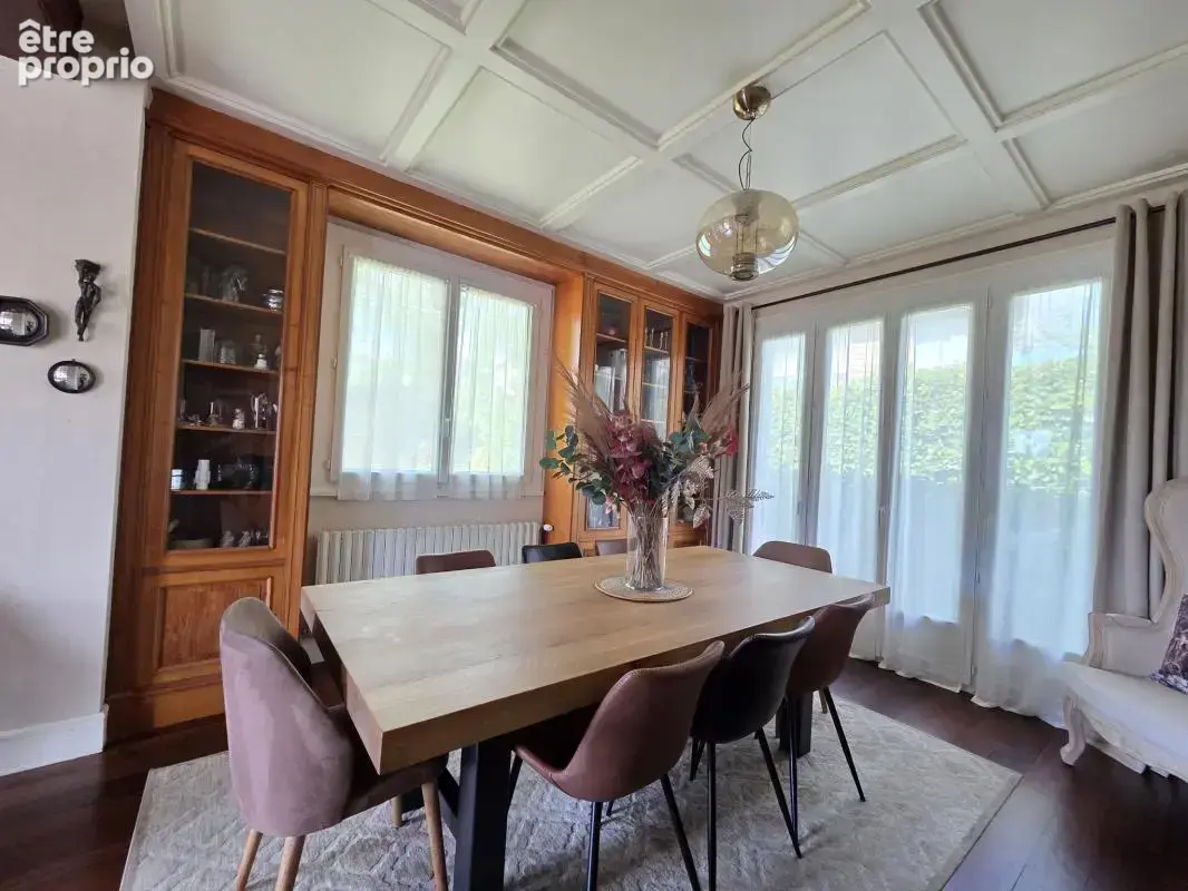 A VENDRE Elégante maison familiale 4 chambres proche centre - photo 11