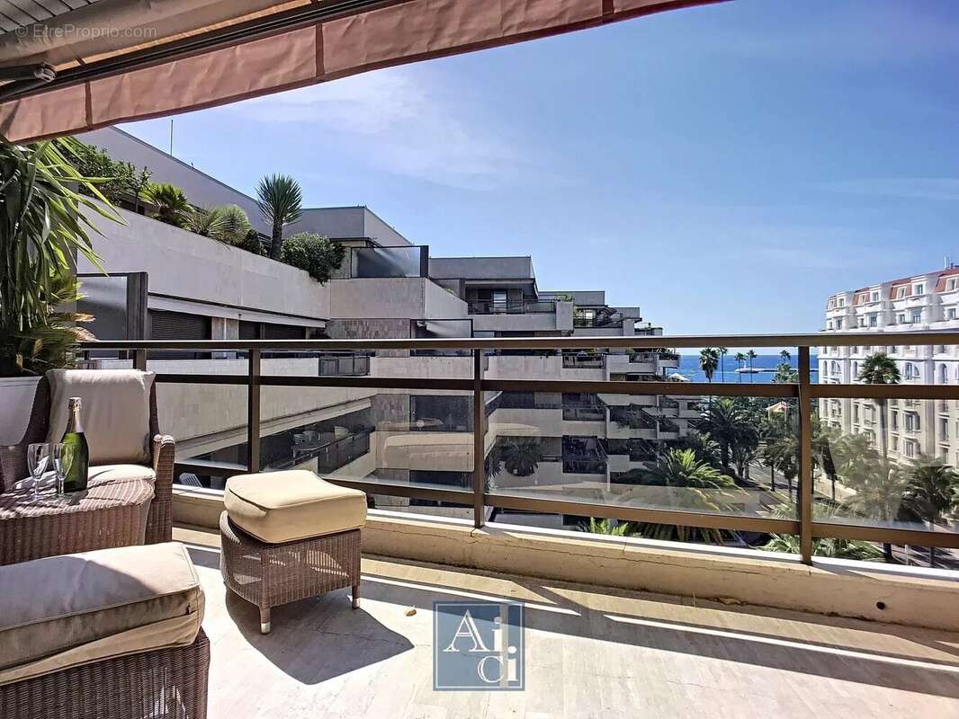 Appartement à CANNES