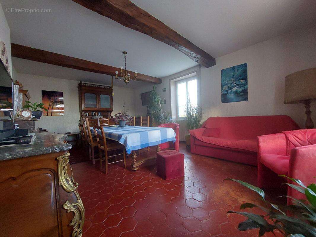 Maison à SAINT-LAURENT-EN-BRIONNAIS