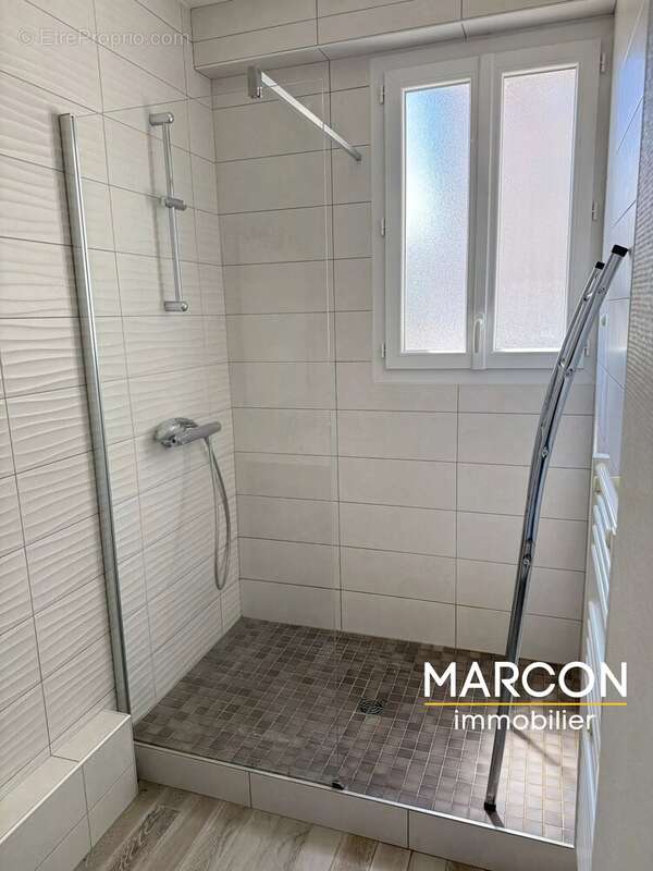Appartement F3 proche Leclerc GUERET - photo 13