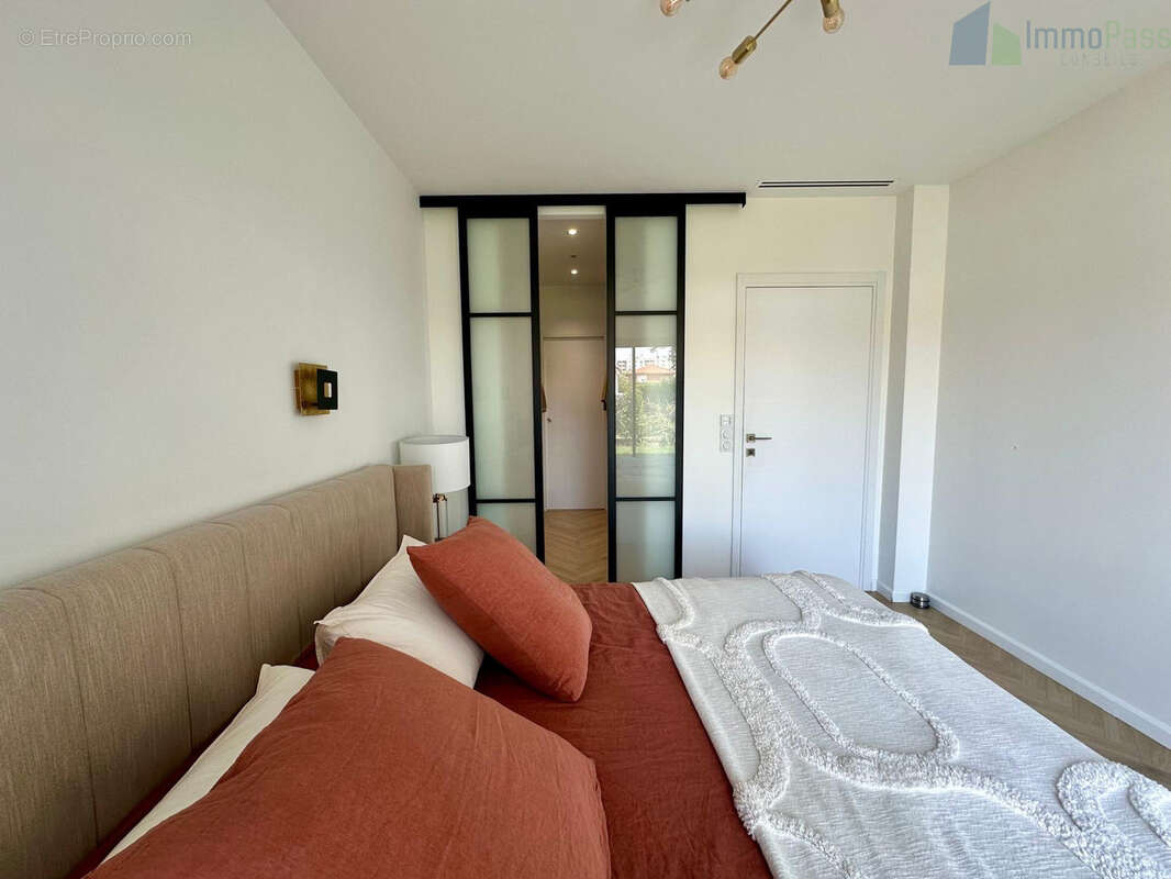 Maison à DECINES-CHARPIEU