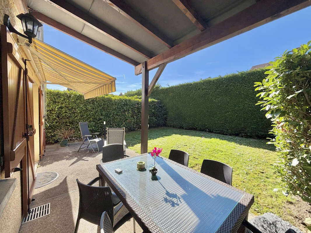 Maison à VILLE-LA-GRAND