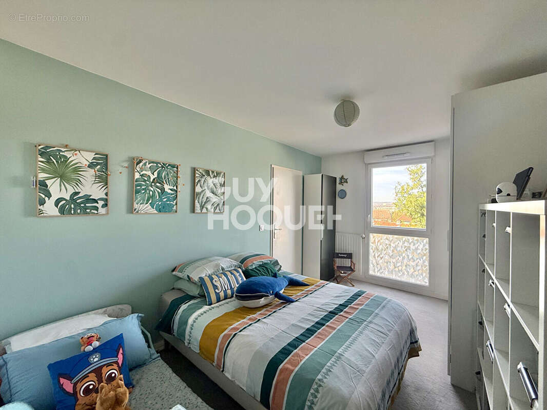 Appartement à FRESNES