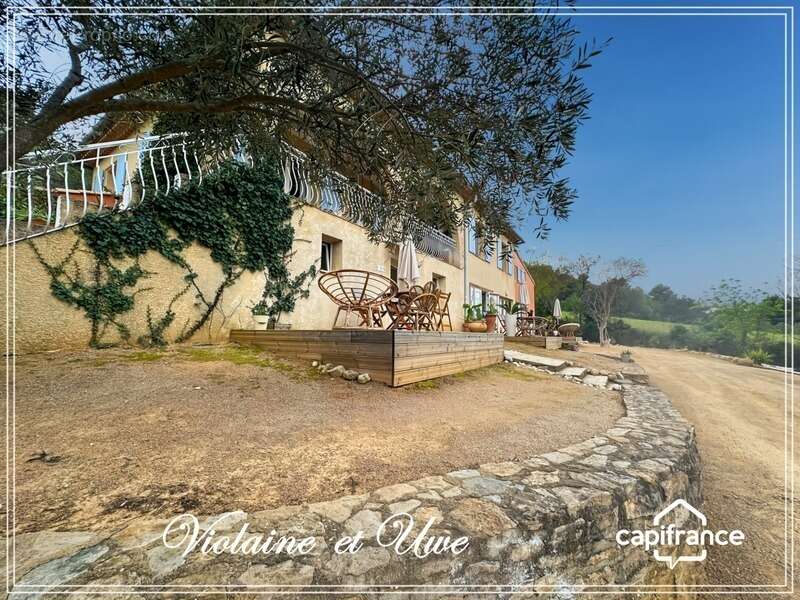 Maison + 4 gîtes – activité touristique rentable et cadre exceptionnel - photo 6