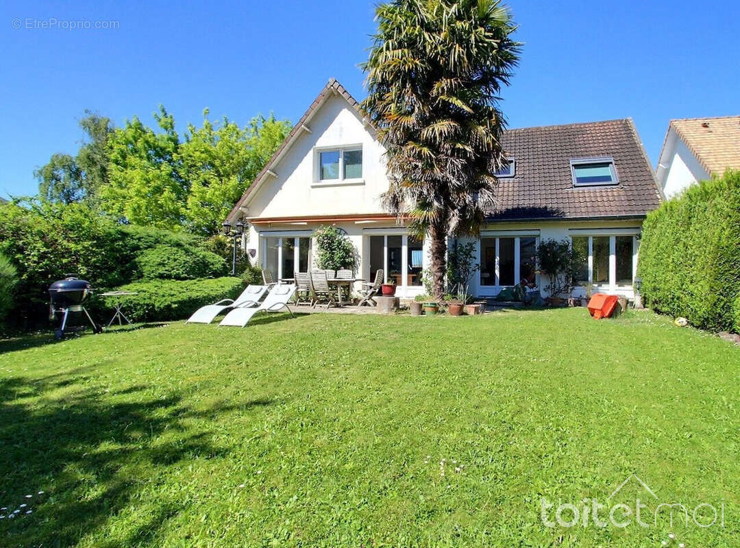 Maison à LES MOLIERES