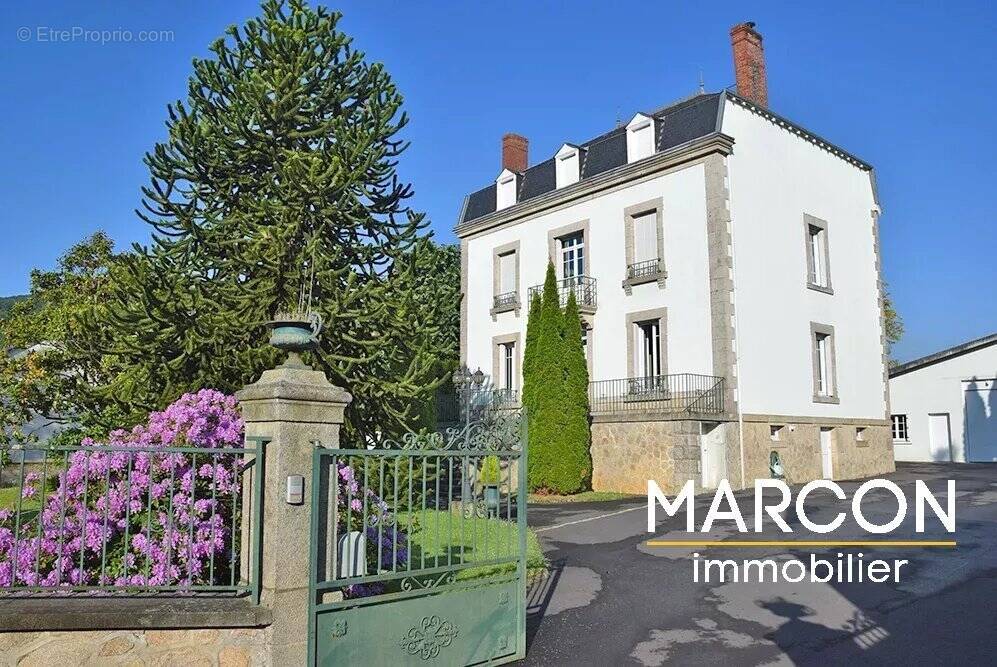 Maison à SAINT-SULPICE-LAURIERE