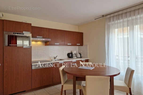 Appartement à MANDELIEU-LA-NAPOULE