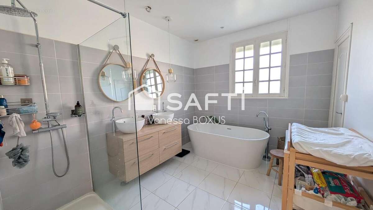 Photo 5 - Maison à AIGUILLON