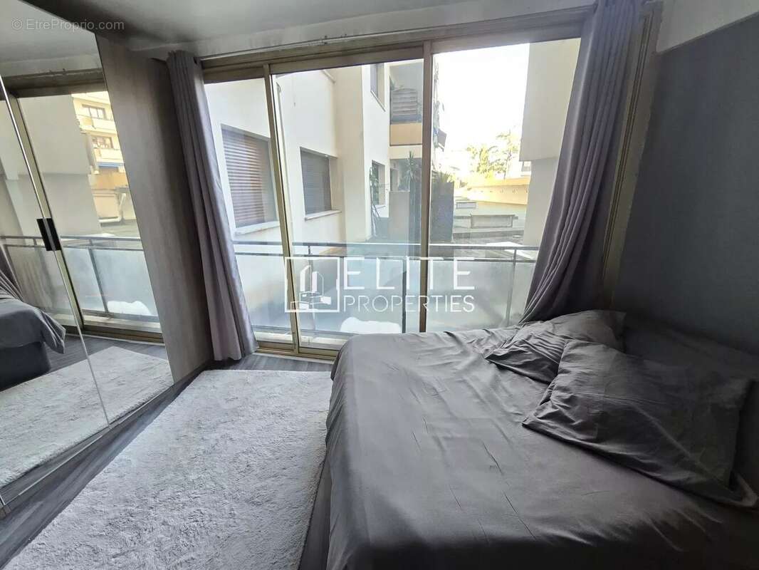 Appartement 2 pièces de 45 m² + véranda et cave – mandelieu-la-napoule - photo 8