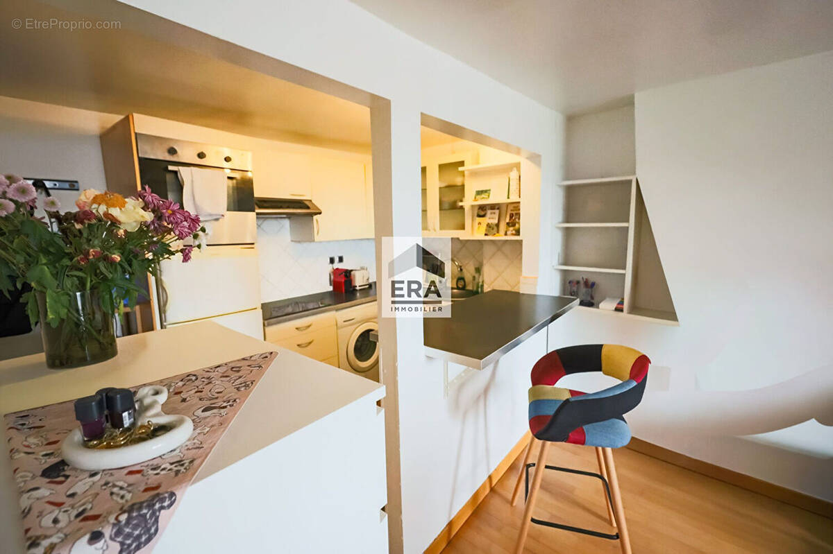 Appartement à PARIS-14E