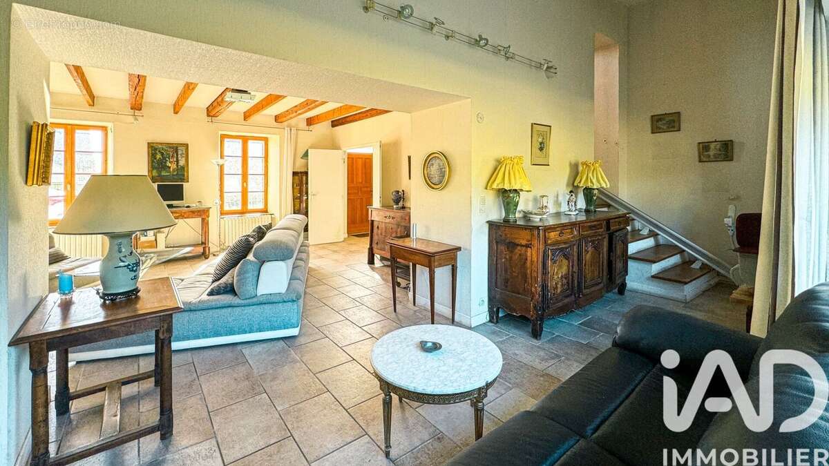 Maison 278 m² à Coatreven  - photo 4