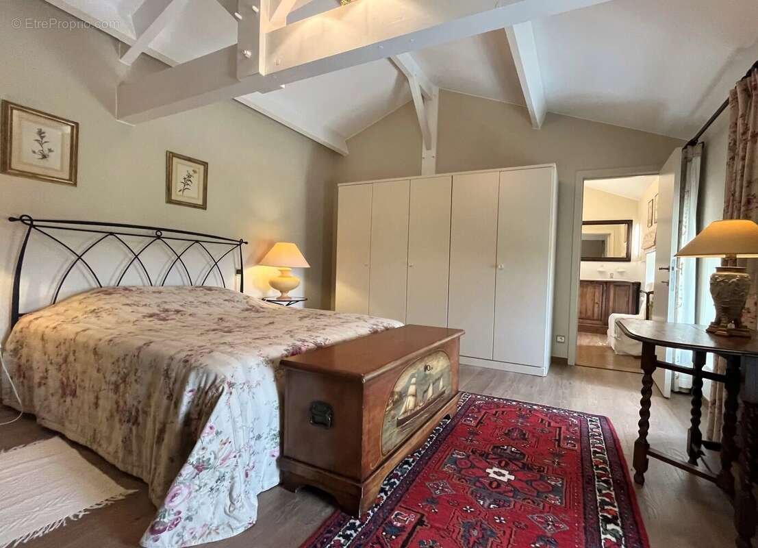 Maison à SAINT-GEORGES-DES-AGOUTS