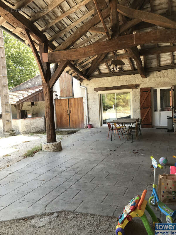 Maison à SAINT-PIERRE-DE-CLAIRAC