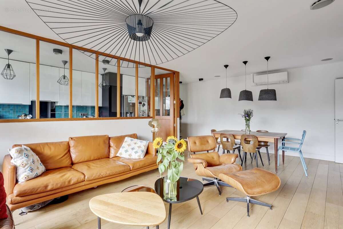 Appartement à LEVALLOIS-PERRET