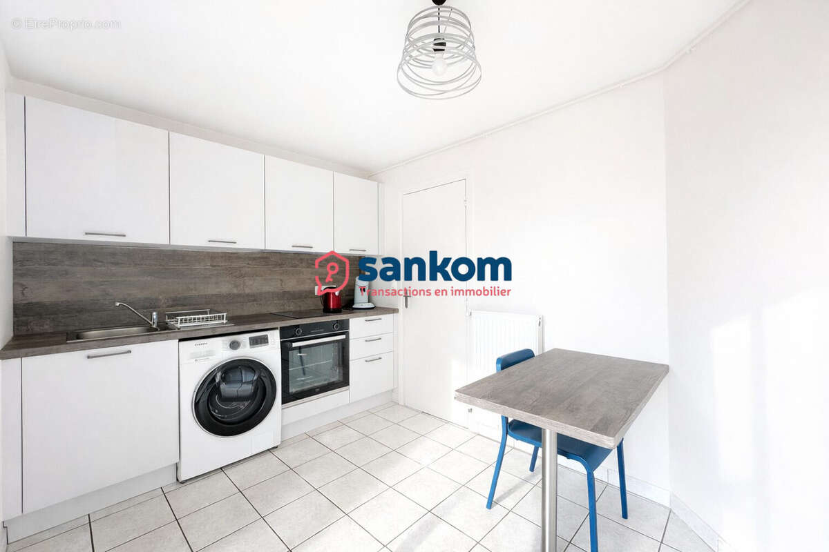 Appartement 54 m² à Vals-Pres-Le-Puy  - photo 3