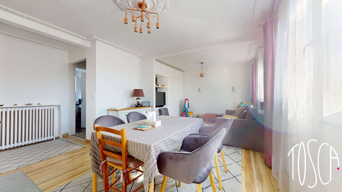 Appartement à THIAIS