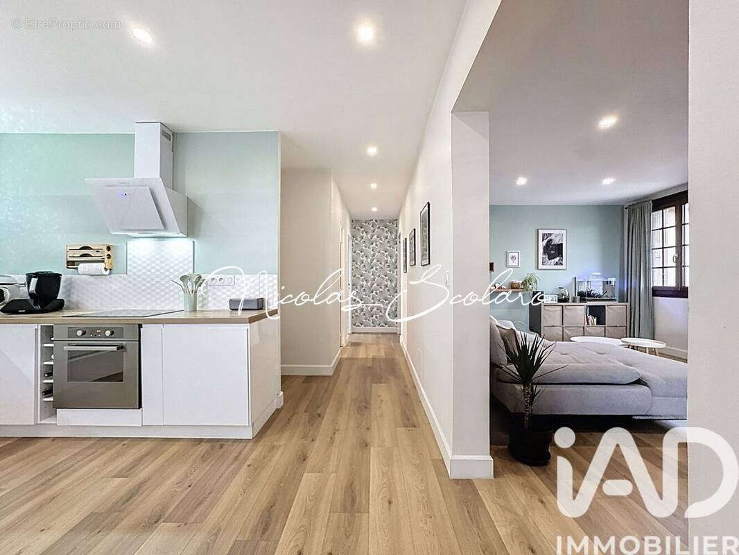 Photo 1 - Appartement à L'ISLE-SUR-LA-SORGUE