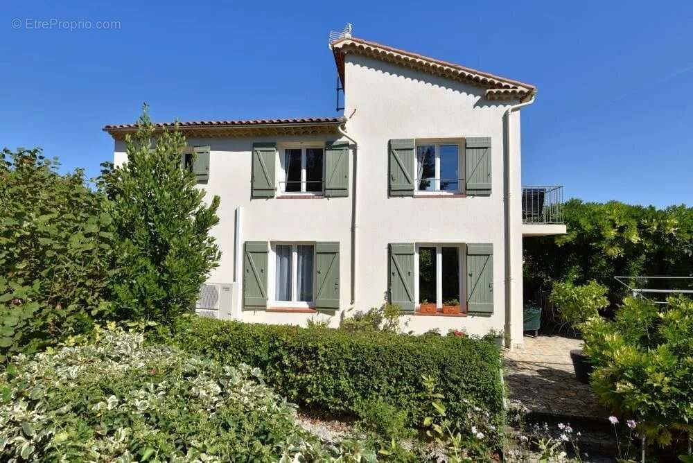 Maison à CALLIAN