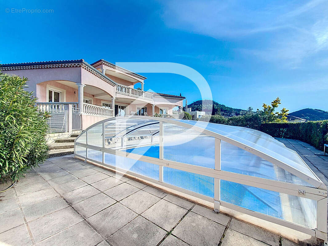 Maison à vendre Villeneuve De Berg 4 pièce(s) 230 m2 - photo 6