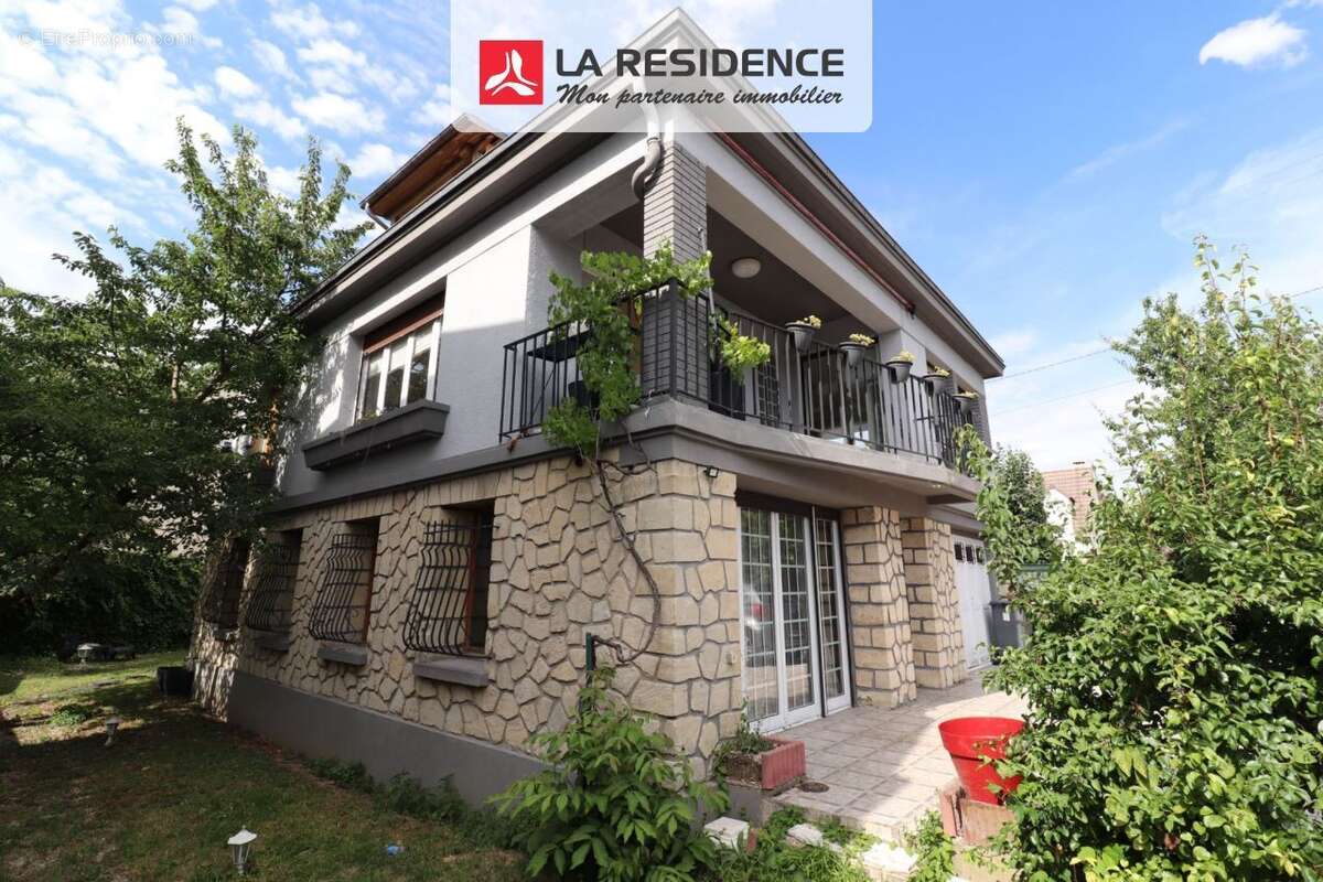 Maison 182 m² à Argenteuil  - photo 4